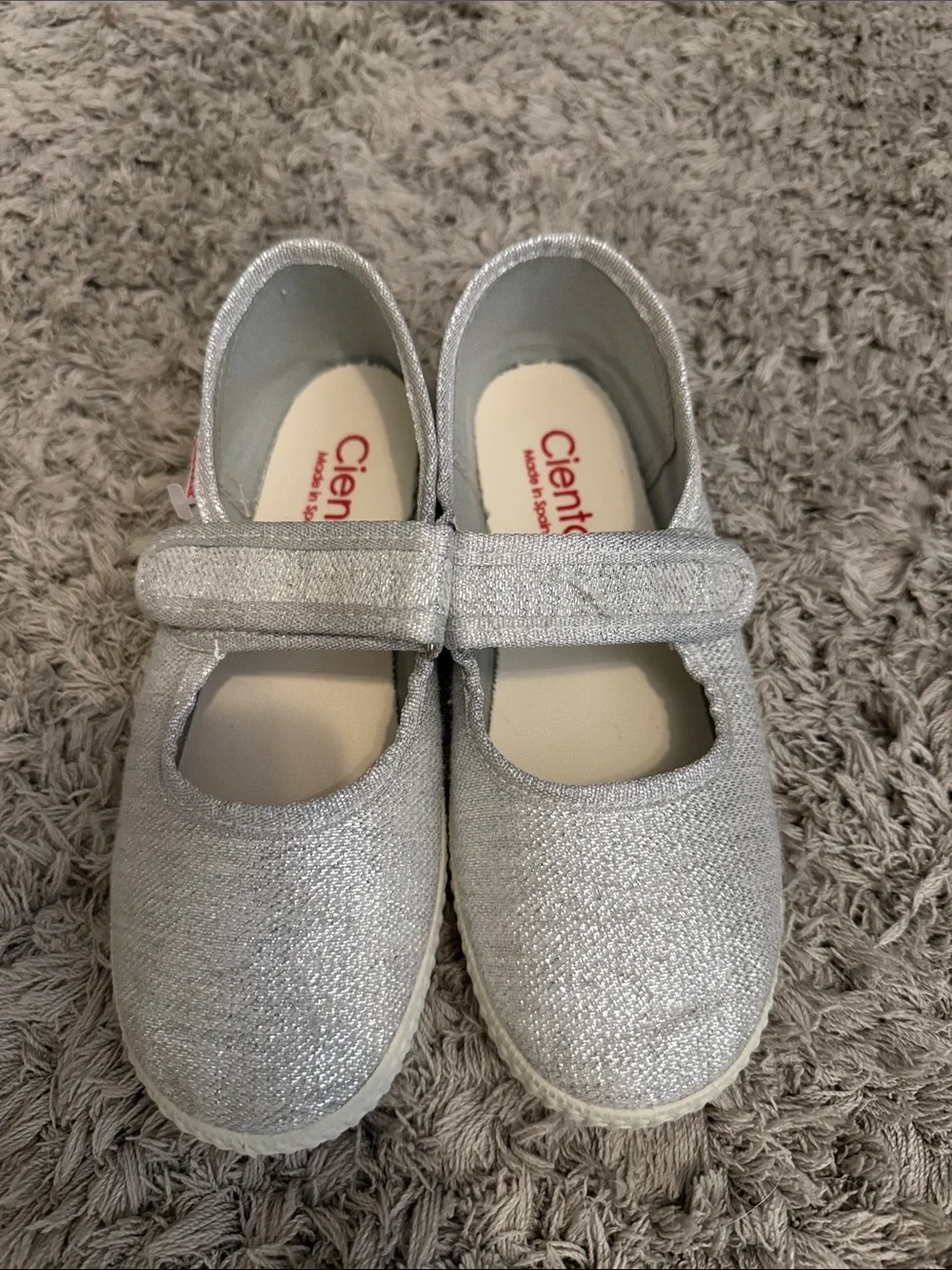 Cienta Girls' Silver Glitter Mary Jane Shoes